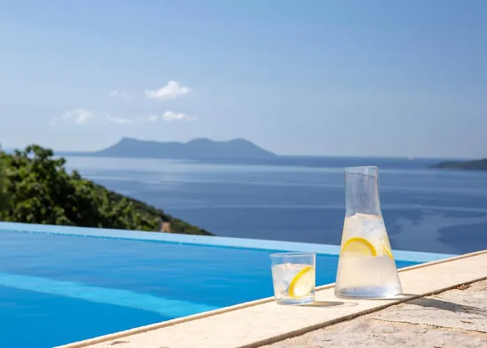 Eione-thaleia Вилла *